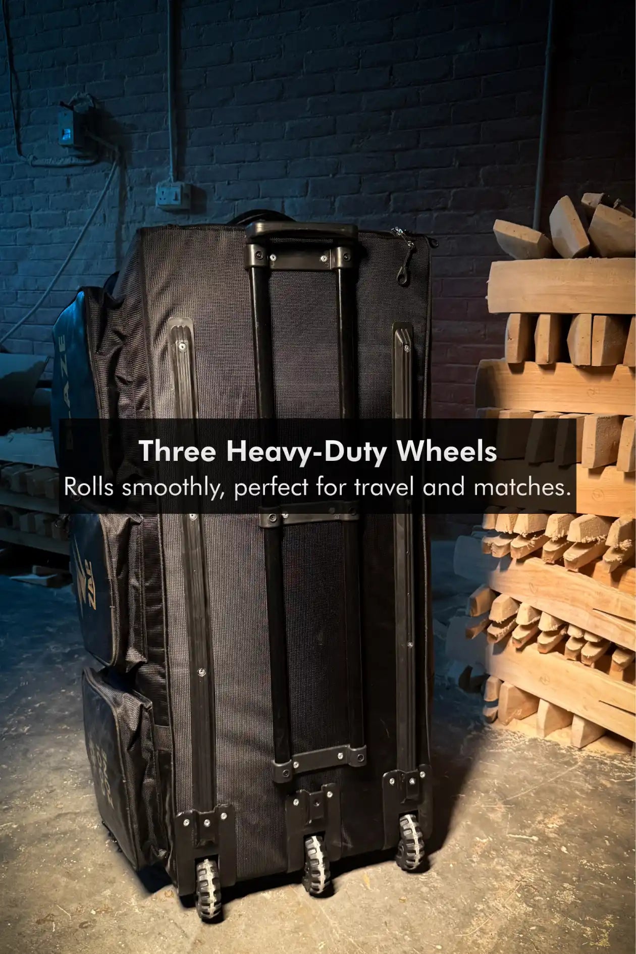 ZAP Blaze Wheelie Kit Bag